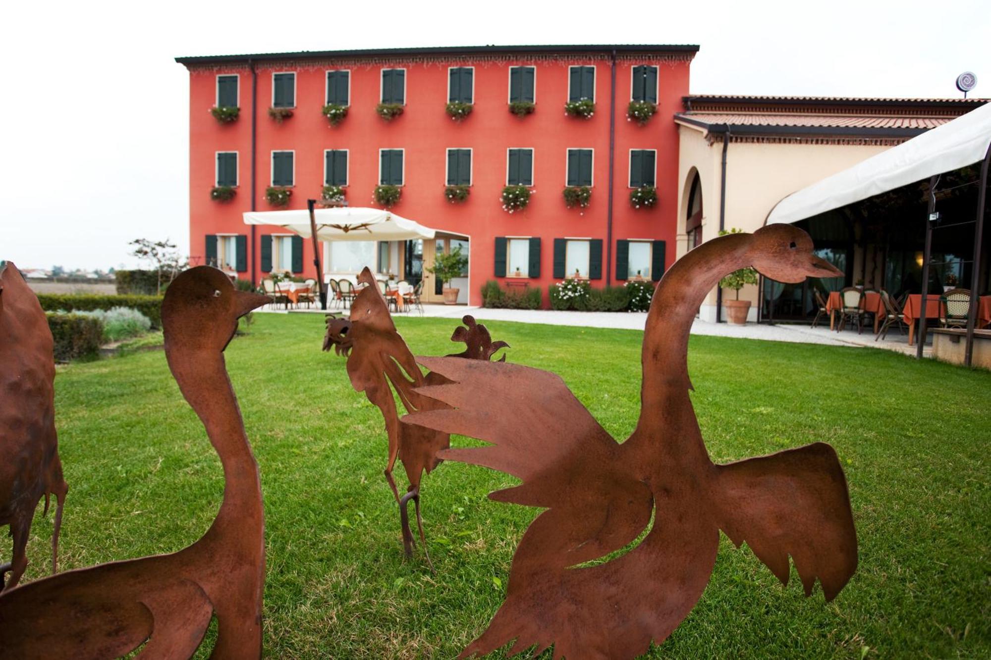 Hotel Borgo Ronchetto Relais&Gourmet Salgareda Esterno foto